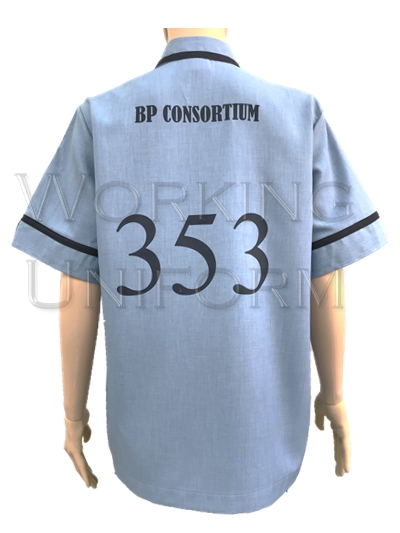 เสื้อแม่บ้านสีฟ้าคราม คอจีน กระเป๋าเจาะ 2 ใบ เสื้อแม่บ้านสีฟ้าคราม คอจีน กระเป๋าเจาะ 2 ใบ