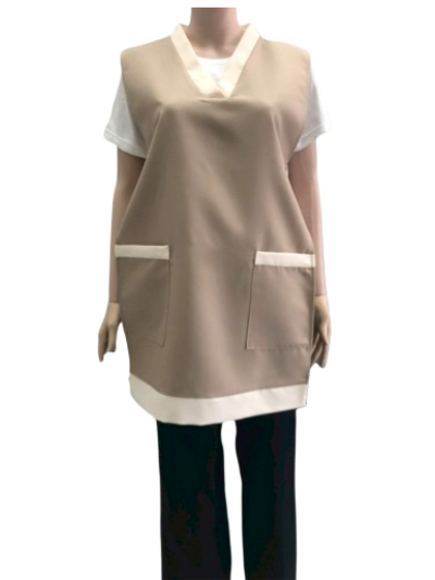 เอี๊ยมกันเปื้อนคอวี สีครีมแต่งขาว IN STOCK