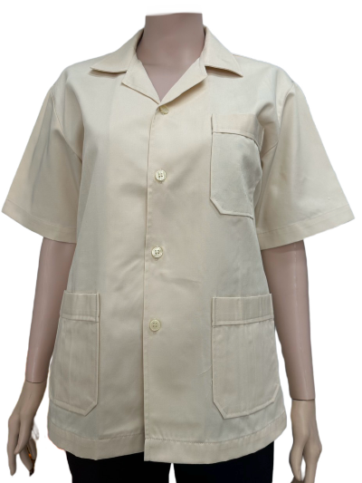 เสื้อกาวน์สั้น แขนสั้น  สีครีม ผ้าลีวาย IN STOCK